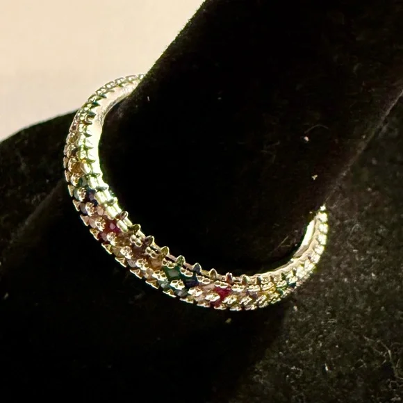 Ring - size 7.75 -New - dainty multi-color rhinestones silver tone band. BOGO ⬇️ - Picture 3 of 9